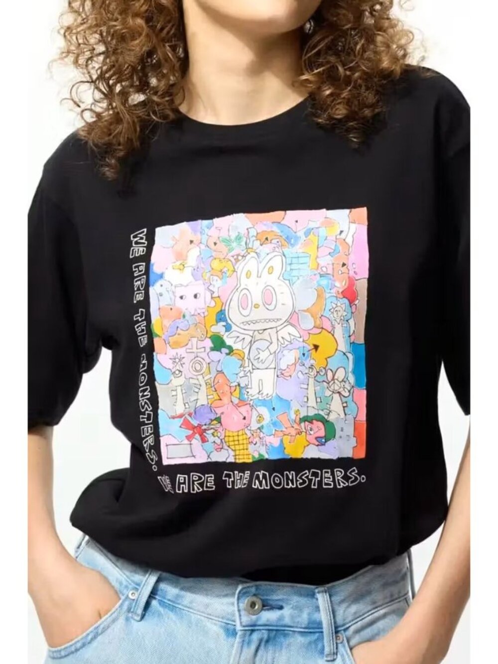 Uniqlo x POP MART WE ARE THE MONSTERS Labubu Women's UT Graphic Black T-Shirt M - Picture 3 of 7